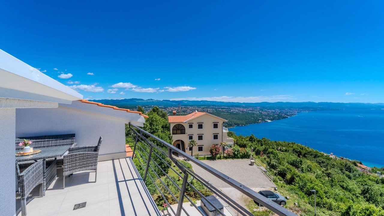 Photo of Outdoor in Bregi