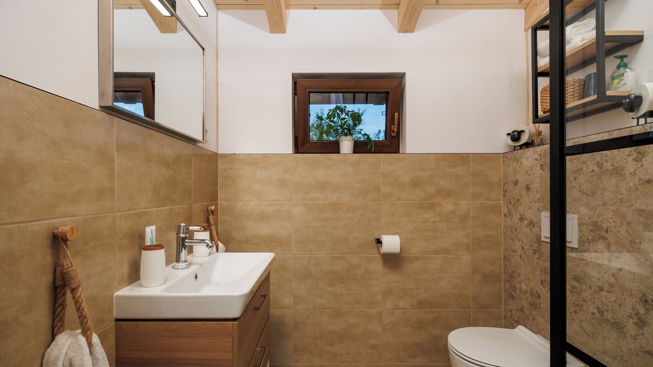 Photo of Bathroom in Fuzine