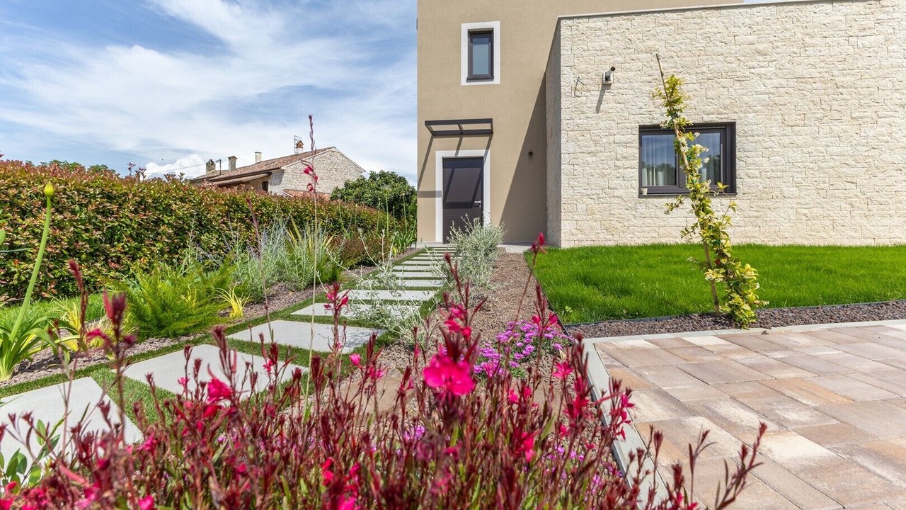 Photo of Outdoor in Kadumi