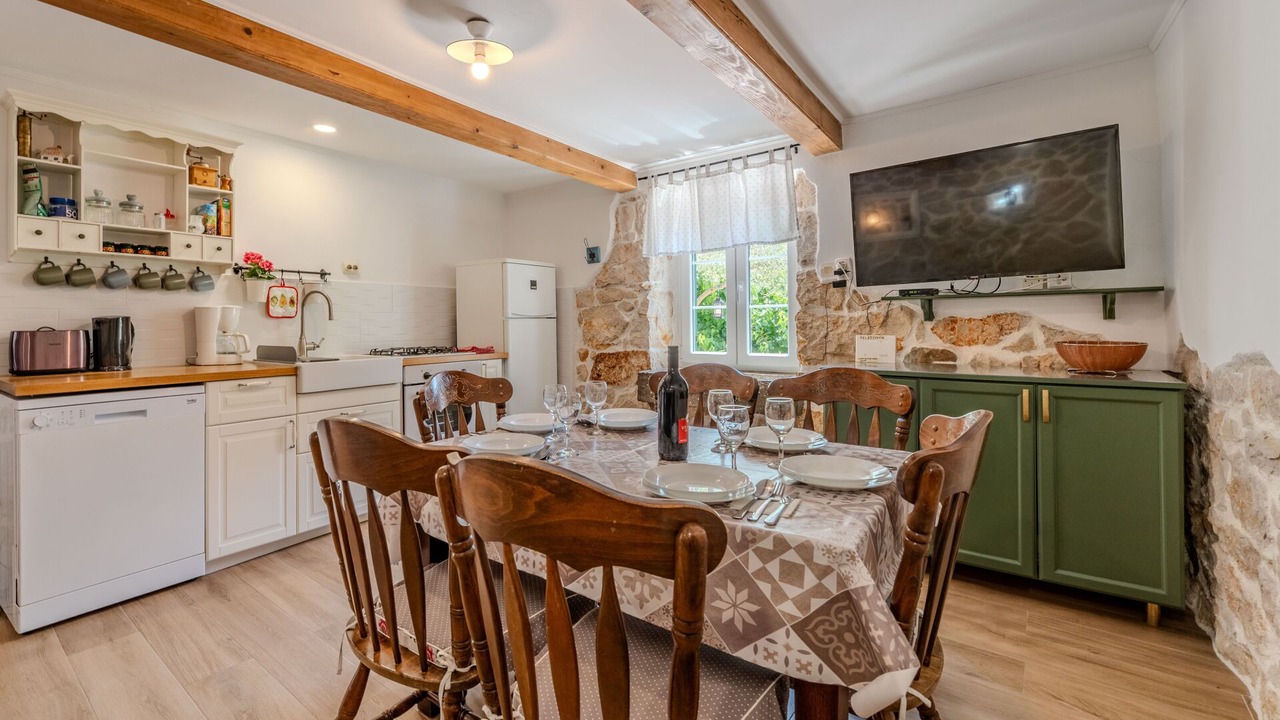Photo of Kitchen in Supetarska Draga