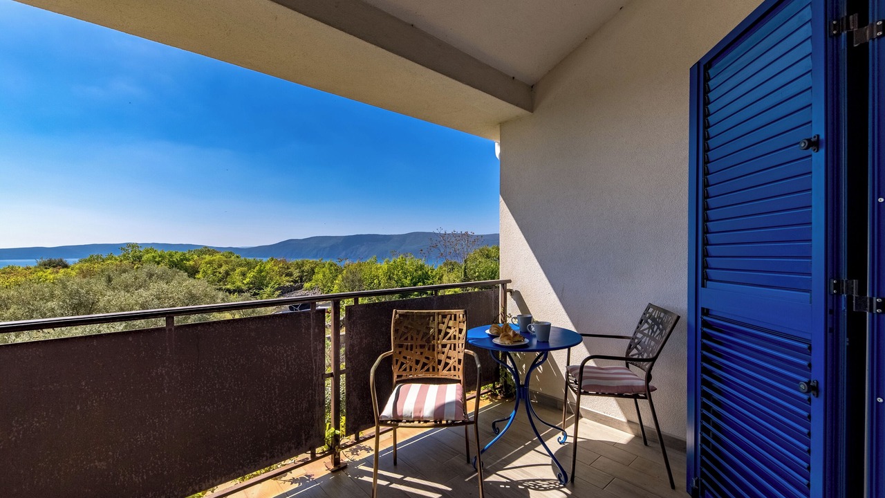 Photo of Patio Balcony in Brzac