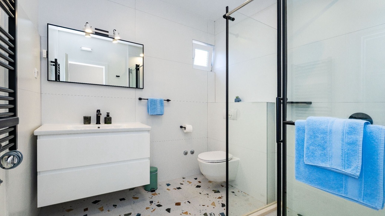 Photo of Bathroom in Peracko Blato