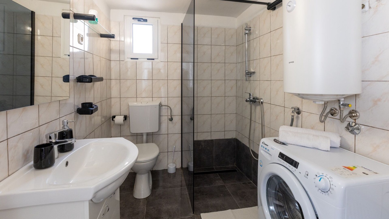 Photo of Bathroom in Opuzen