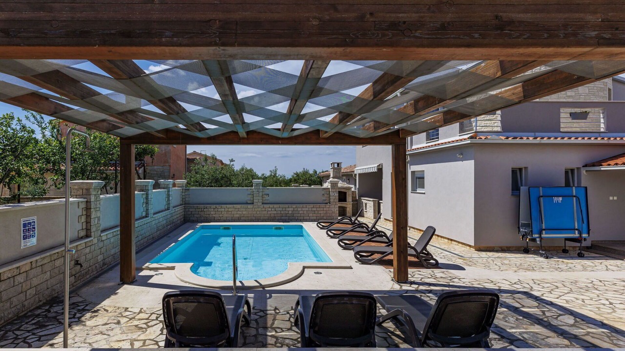 Photo of Outdoor in Gajana