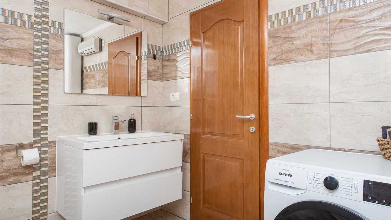 Photo of Bathroom in Trn