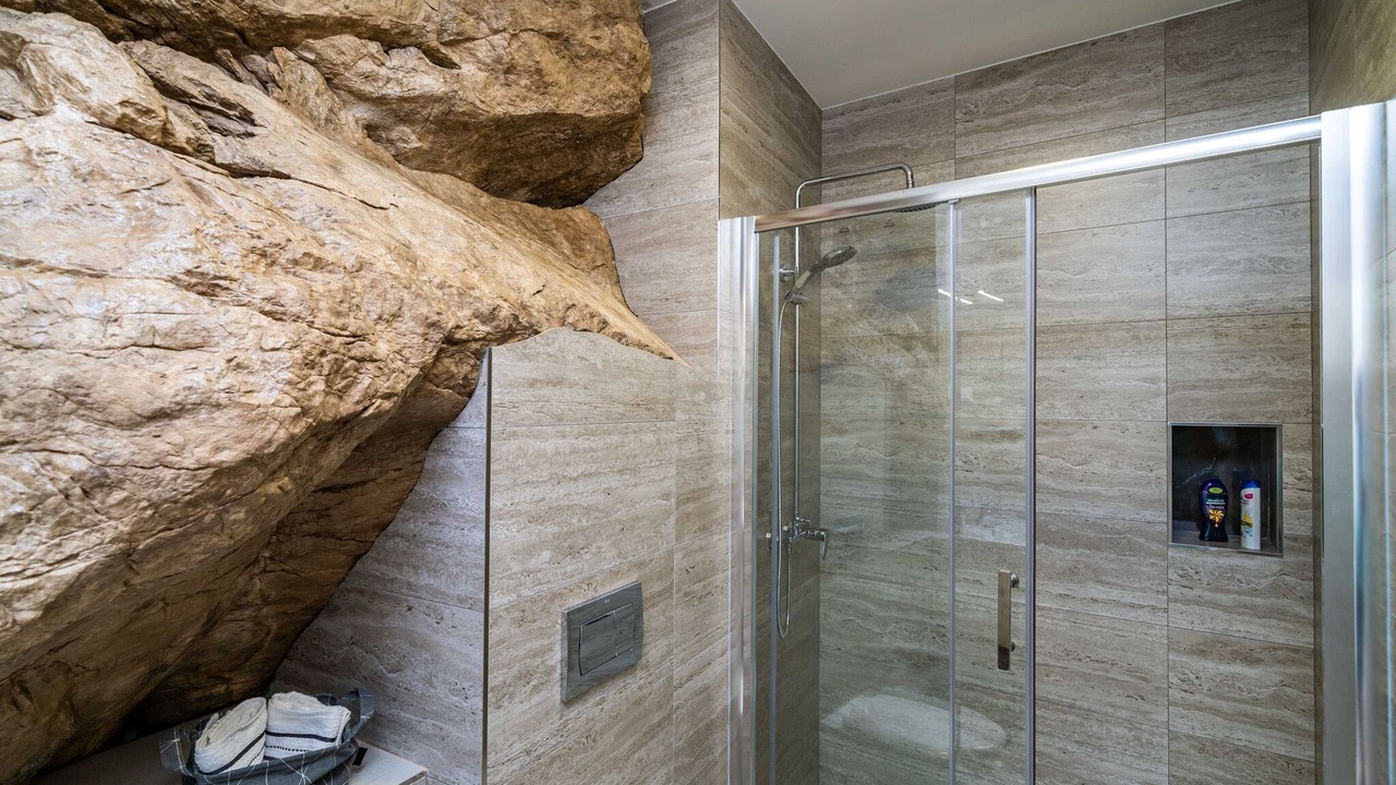 Photo of Bathroom in Molunat