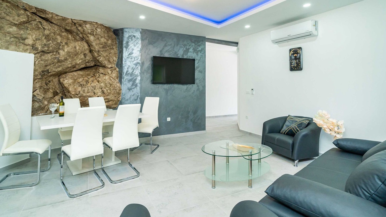 Photo of Livingroom in Molunat