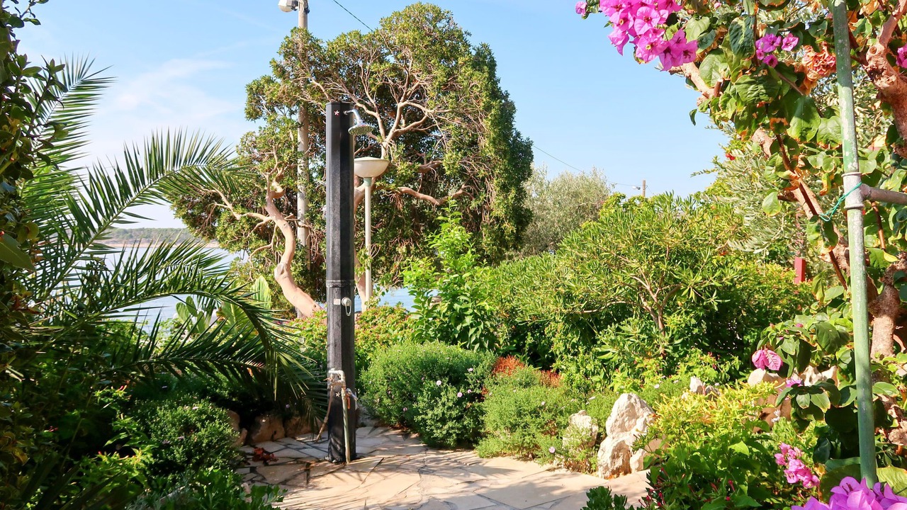 Photo of Outdoor in Barbat na Rabu