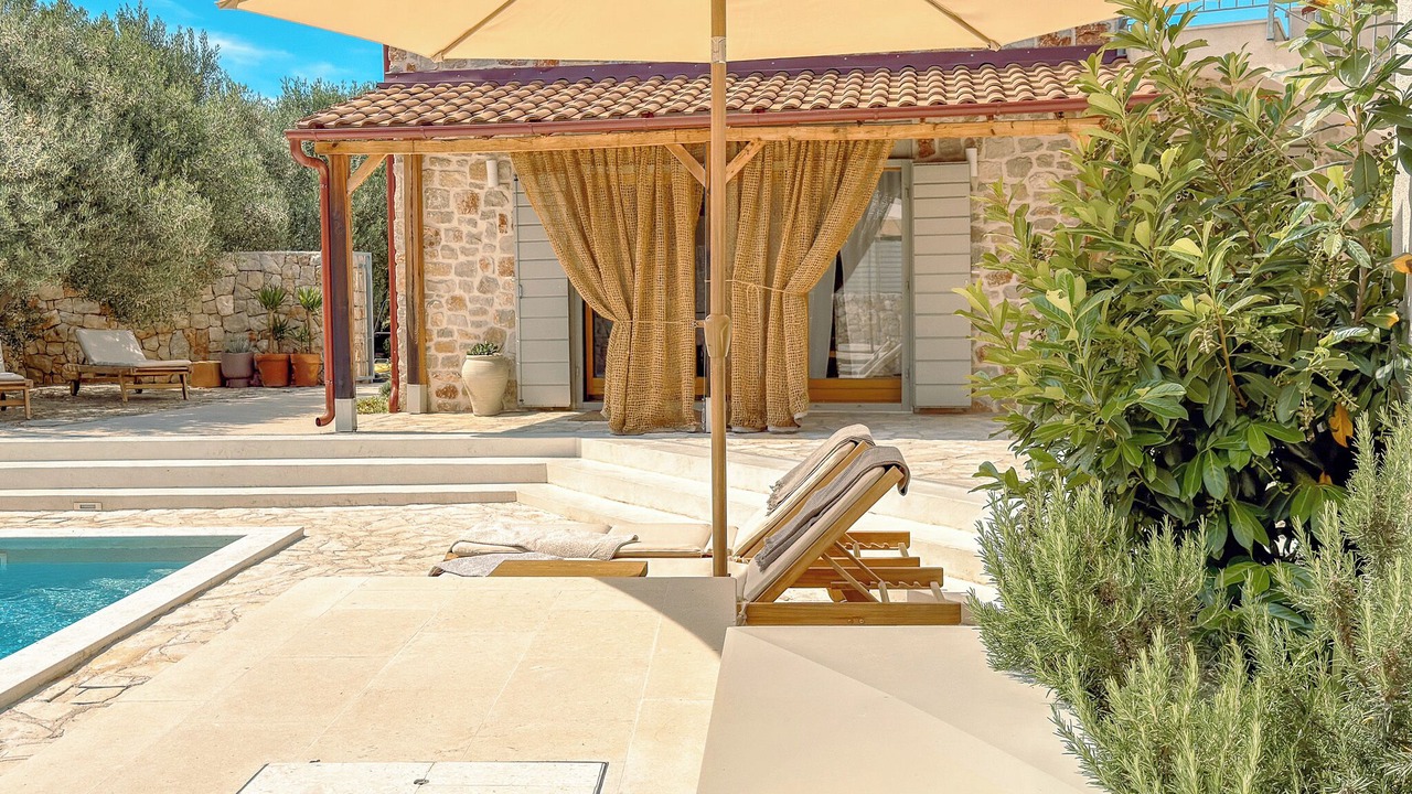 Photo of Outdoor in Dol