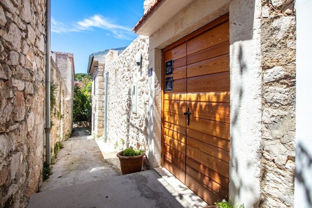 Photo of Outdoor in Betina