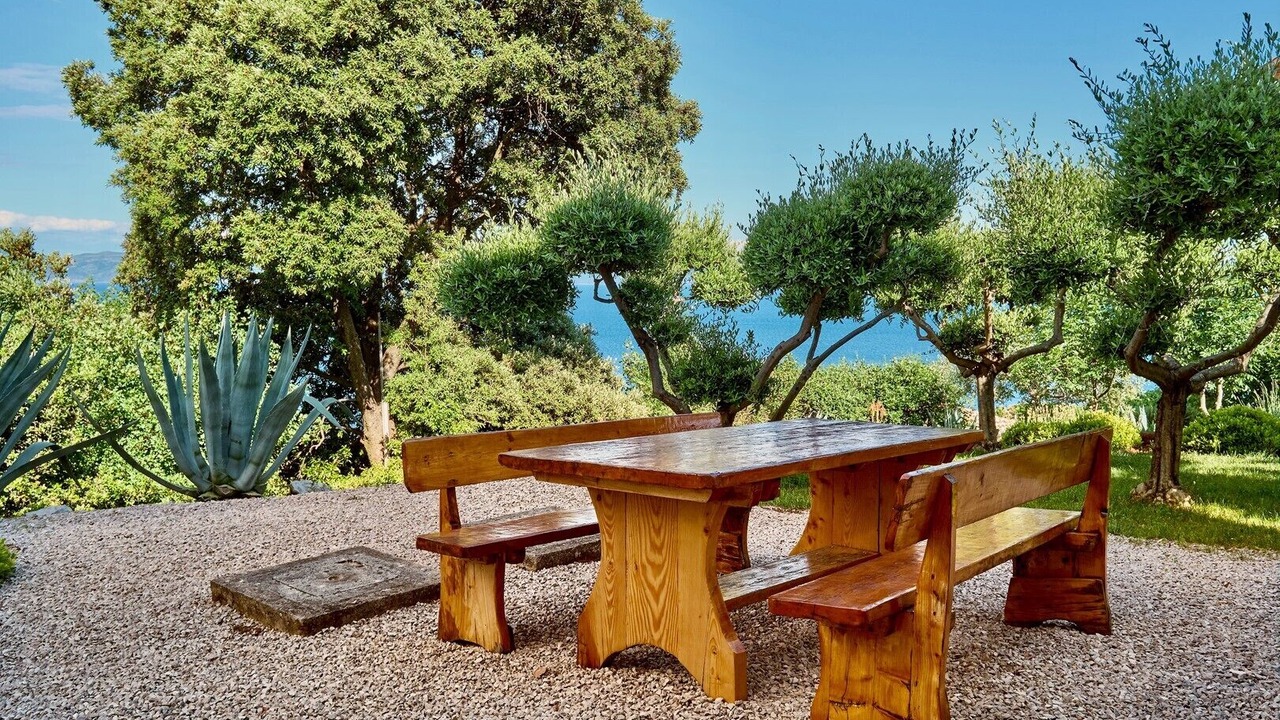 Photo of Outdoor in Ravni