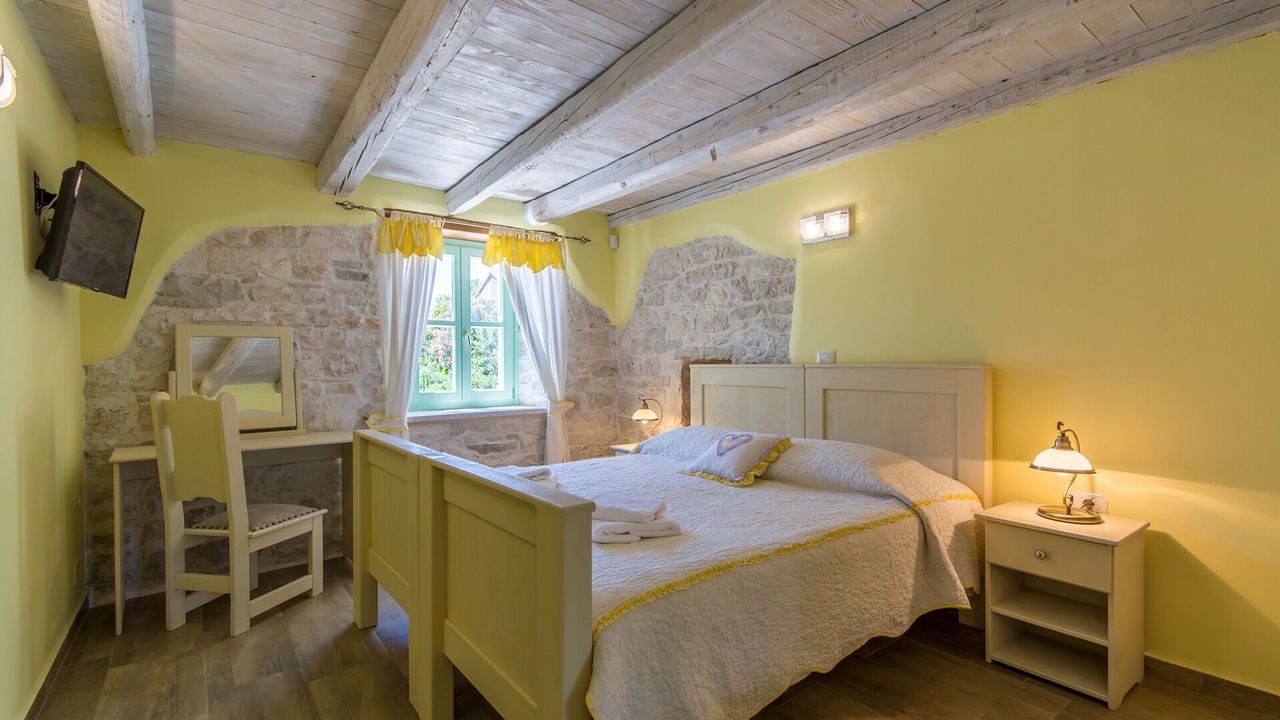 Photo of Bedroom in Tar