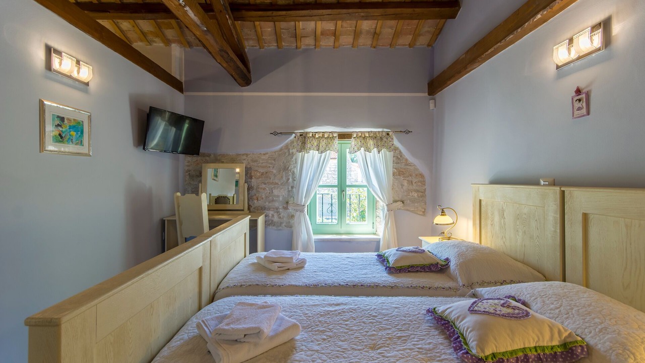 Photo of Bedroom in Tar