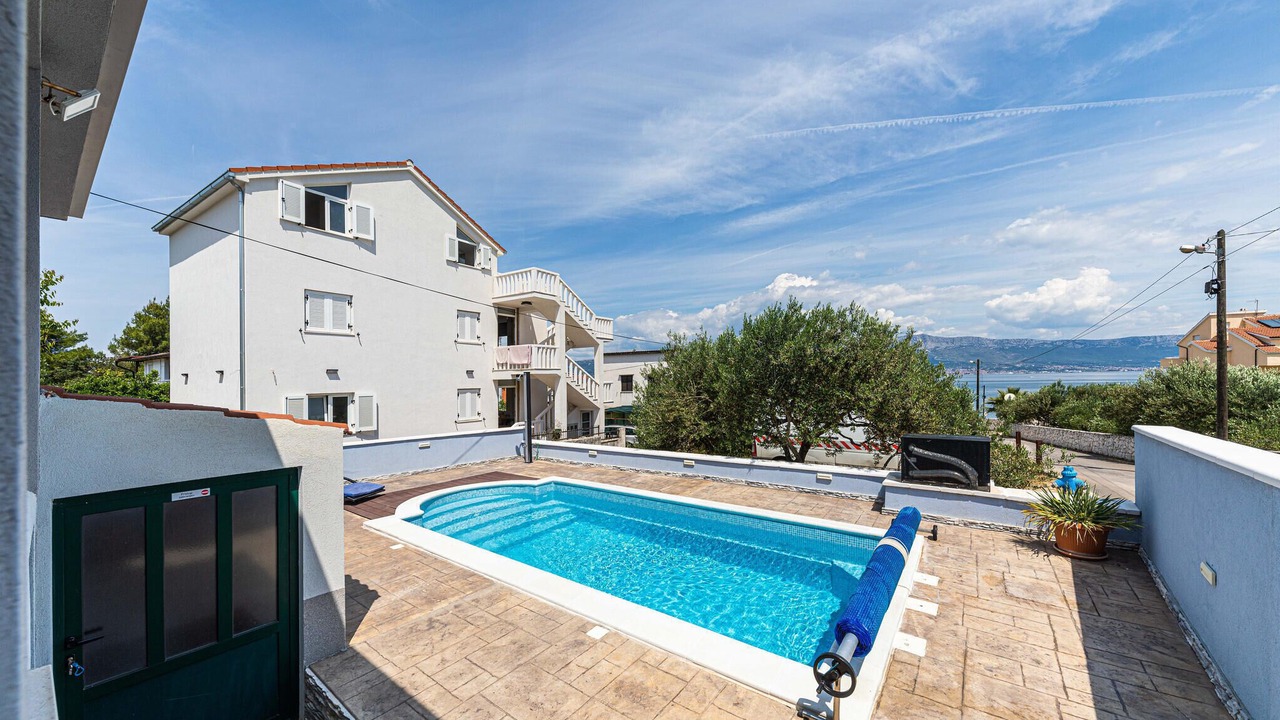 Photo of Outdoor in Slatine