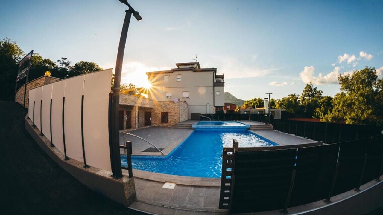 Photo of Outdoor in Trn