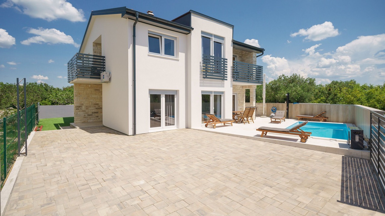 Photo of Outdoor in Drage