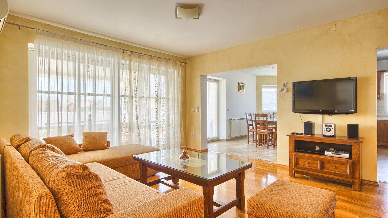 Photo of Livingroom in Gajana