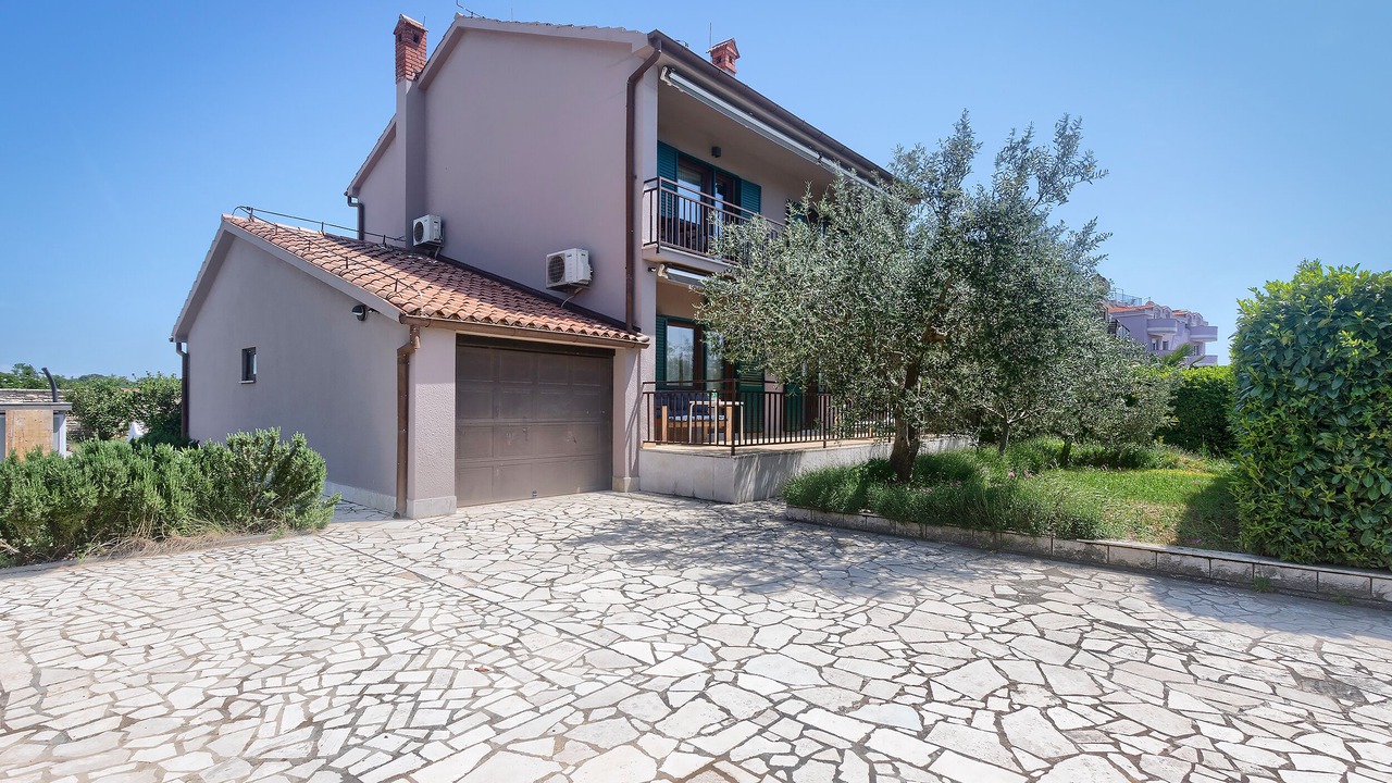 Photo of Outdoor in Valbandon