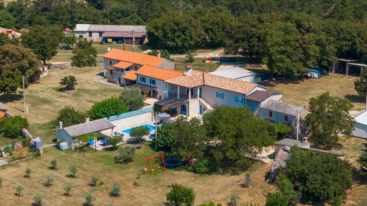 Photo of Outdoor in Cepic