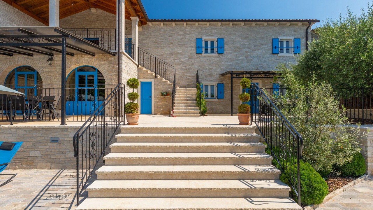 Photo of Outdoor in Cepic