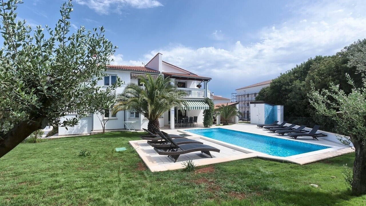Photo of Outdoor in Stinjan