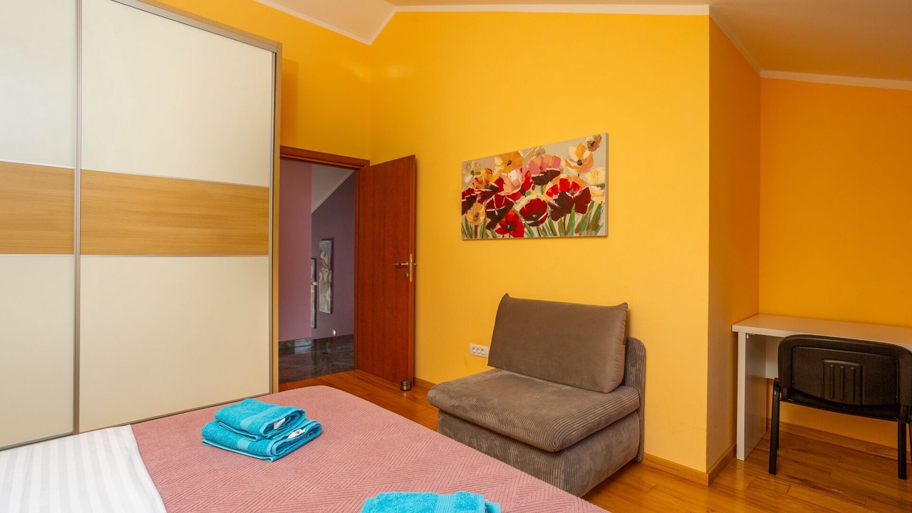 Photo of Bedroom in Sarsoni