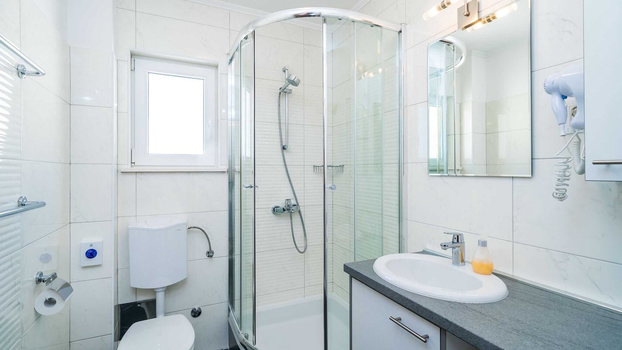 Photo of Bathroom in Plat