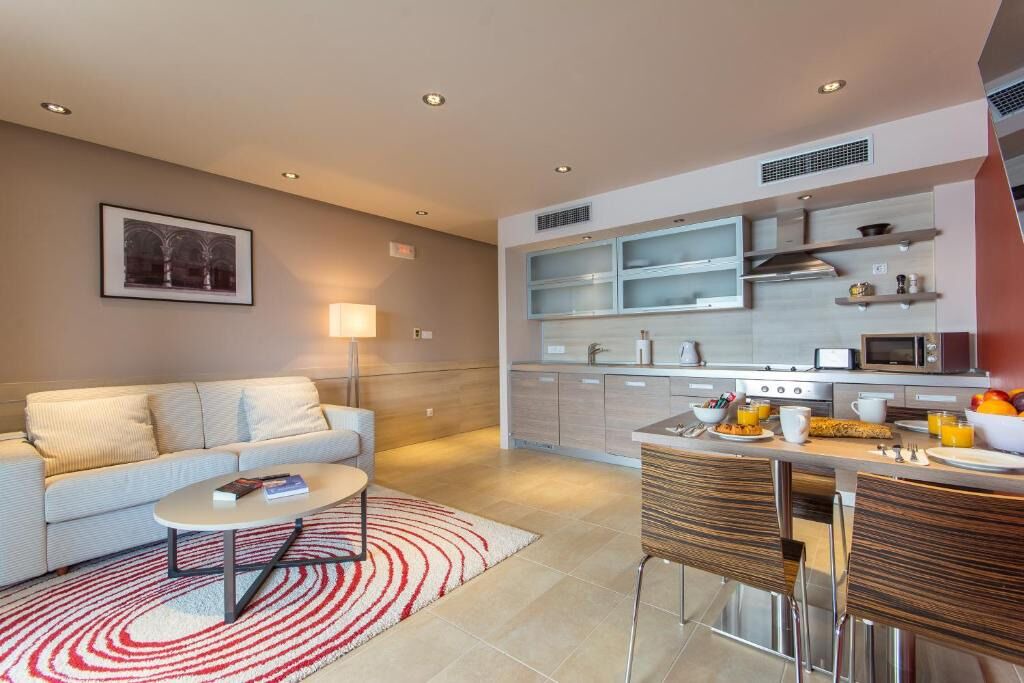 Photo of Livingroom in Molunat