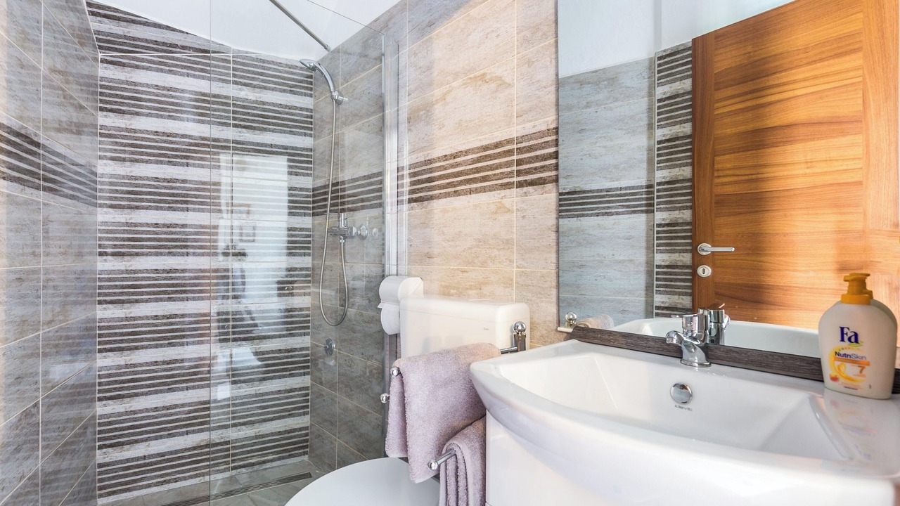 Photo of Bathroom in Bakar