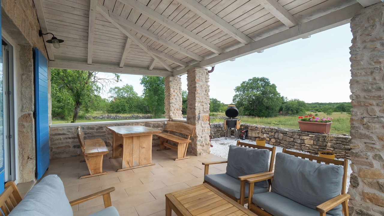 Photo of Outdoor in Oklaj