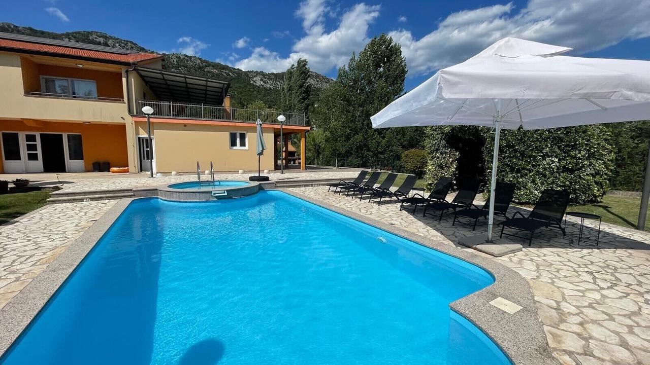 Photo of Outdoor in Dusina