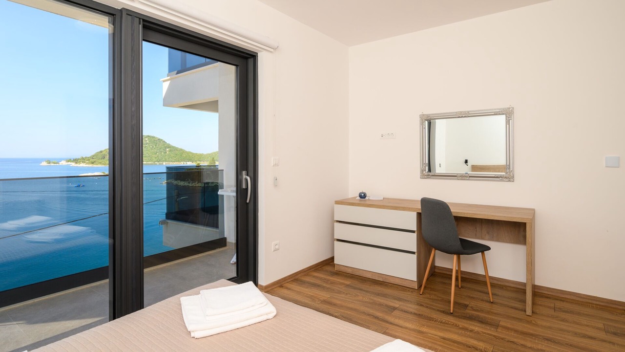 Photo of Bedroom in Blace