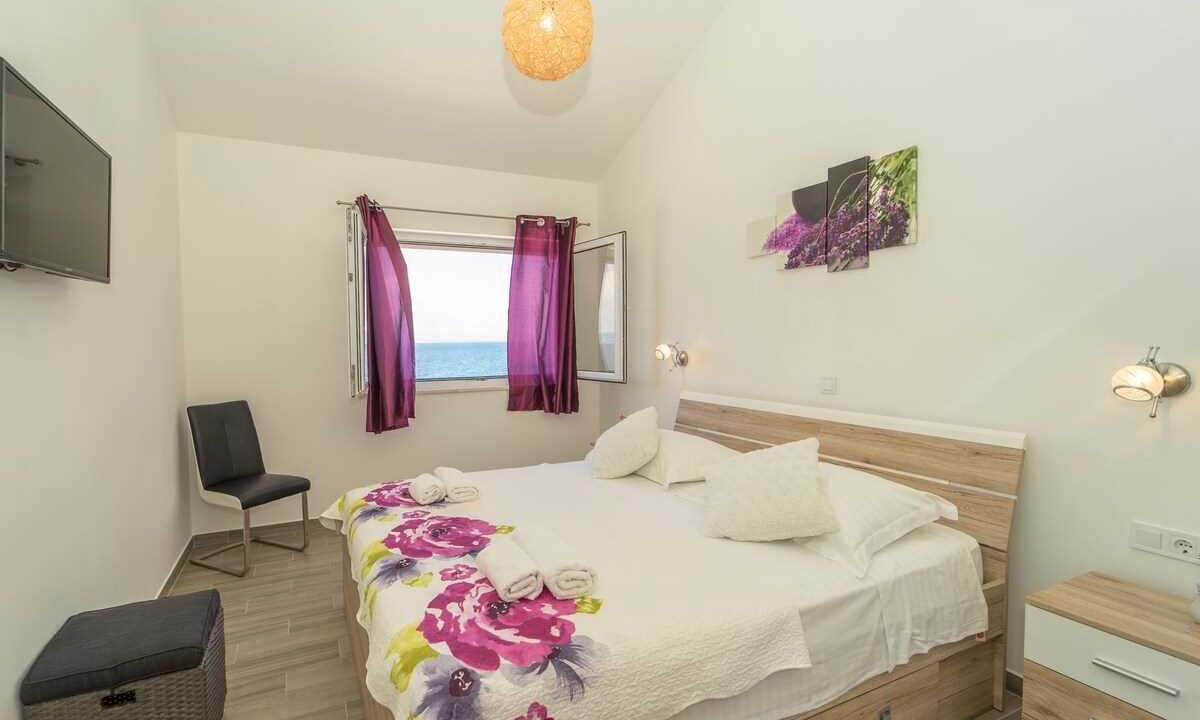 Photo of Bedroom in Blato