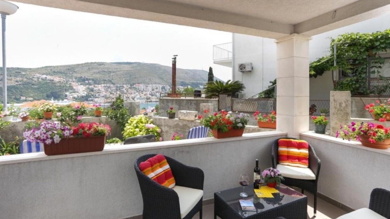 Photo of Patio Balcony in Babin Kuk