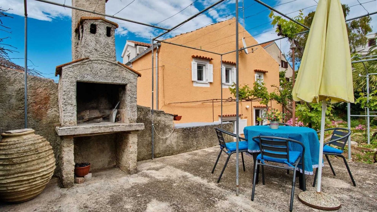 Photo of Outdoor in Cove Murtar