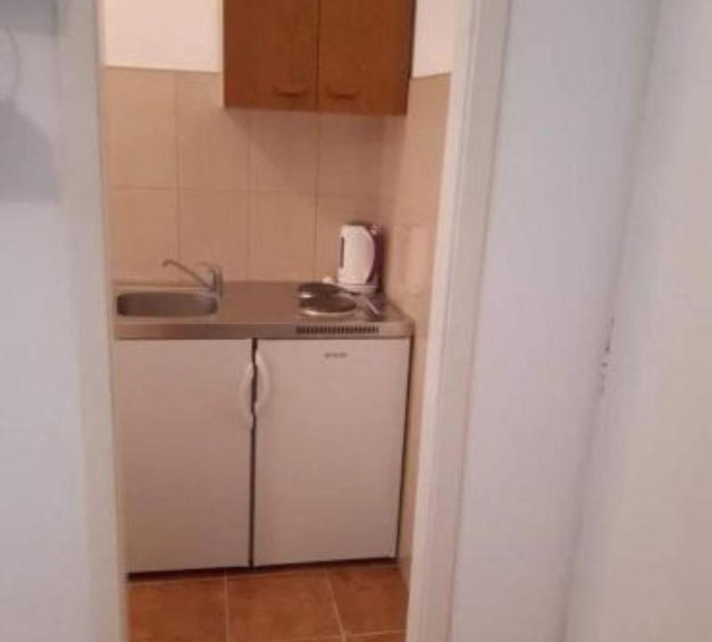 Photo of Others in Istok