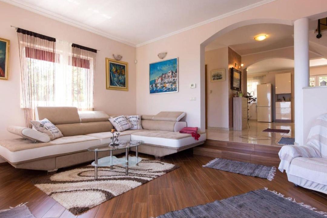 Photo of Livingroom in Opric
