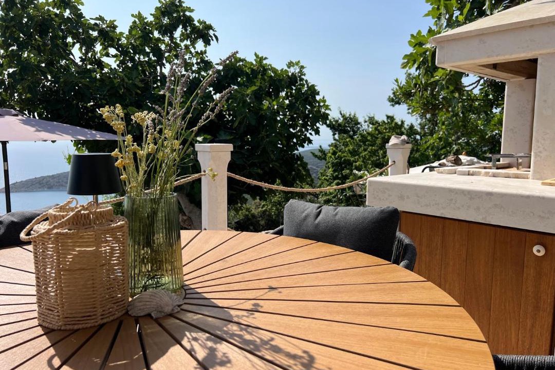 Photo of Patio Balcony in Ustrine