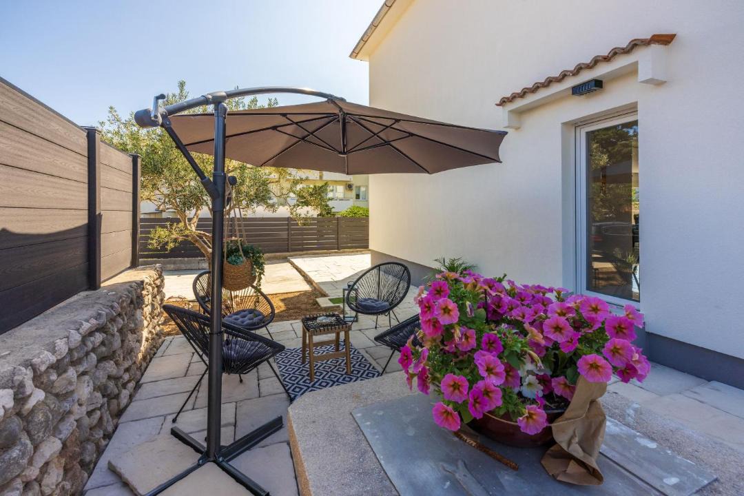 Photo of Patio Balcony in Baska