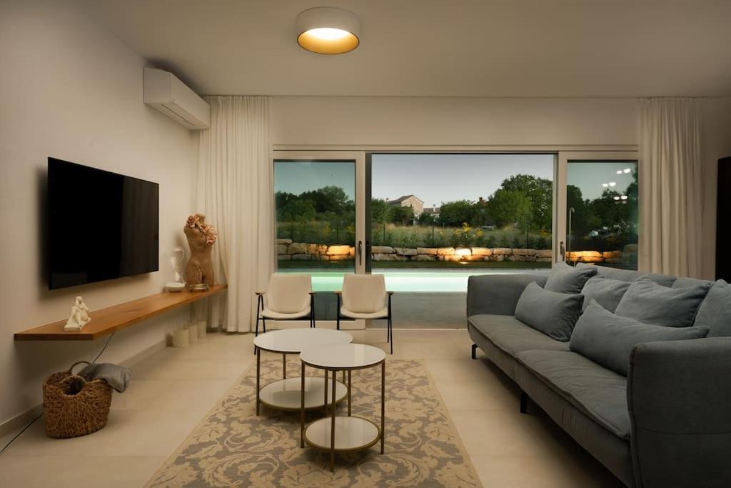 Photo of Livingroom in Prkacini
