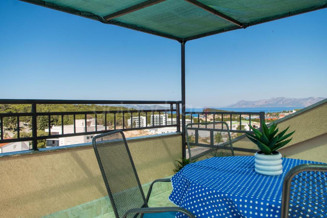 Photo of Patio Balcony in Dugis