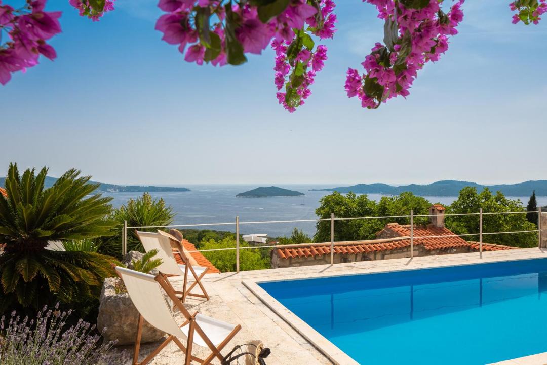 Photo of Others in Brsecine