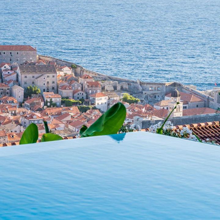 Photo of Others in Ploce