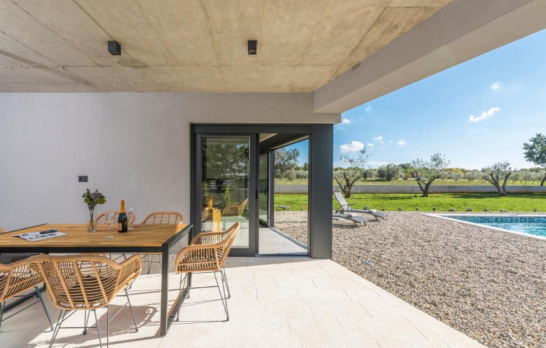 Photo of Patio Balcony in Gajana