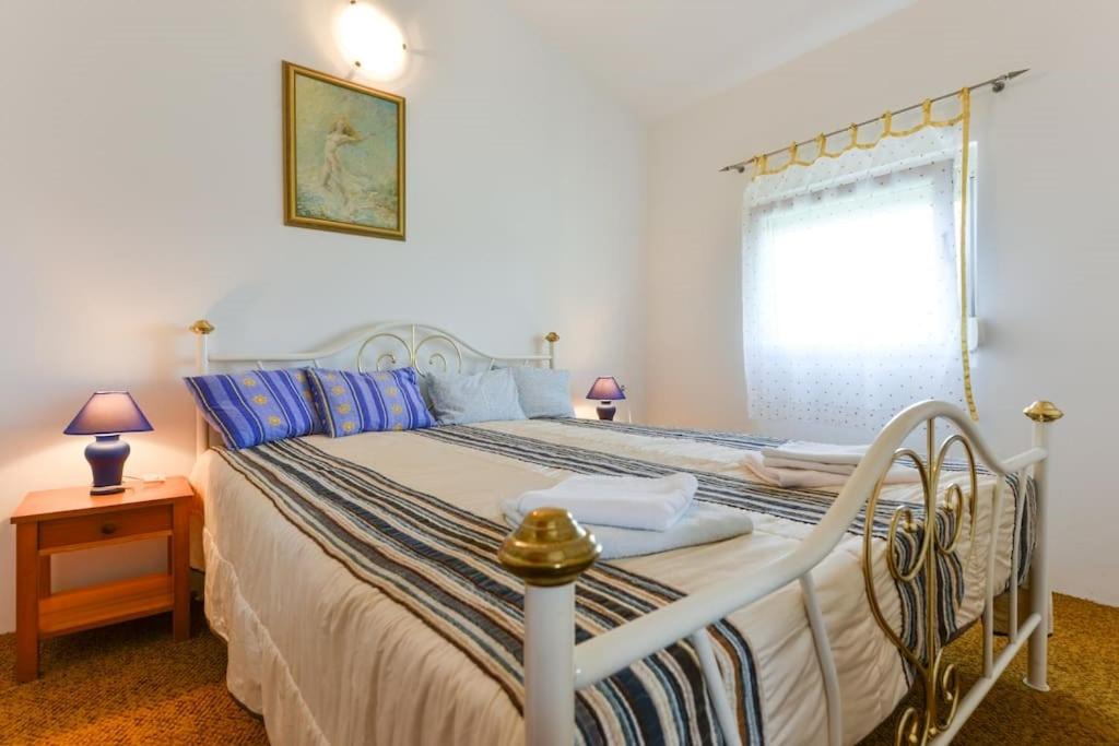 Photo of Bedroom in Muline