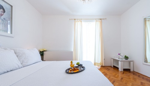 Villa (Five-Bedroom Villa with Swimming Pool)