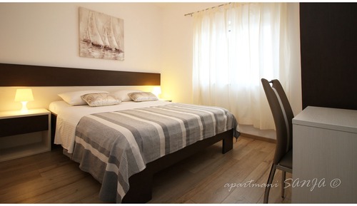 Apartment (A4)
