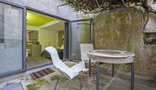 Lux studio Aalvar with balcony