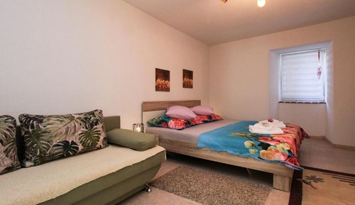 Apartment (apartment with terrace)