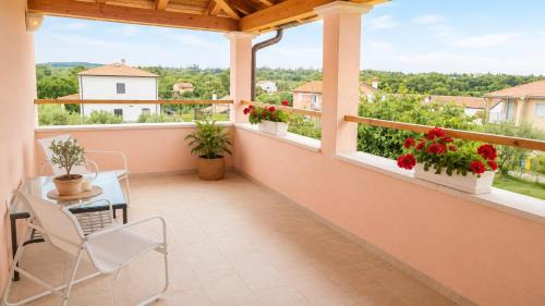 One-Bedroom Apartment with Terrace